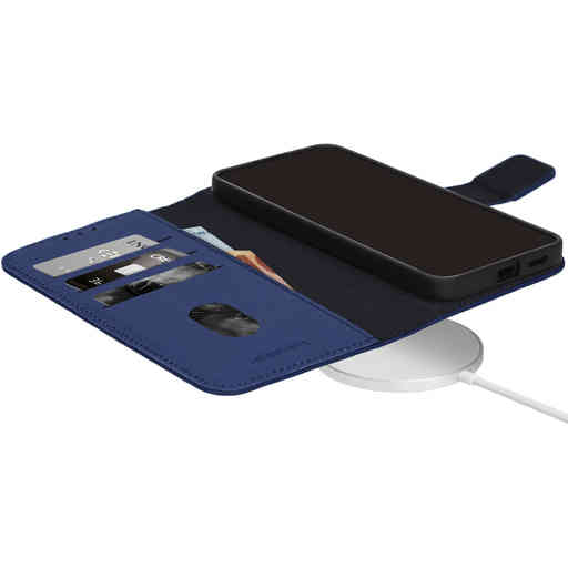 Mobiparts Leather Wallet Case Apple iPhone 16e Blue (MagSafe Compatible)